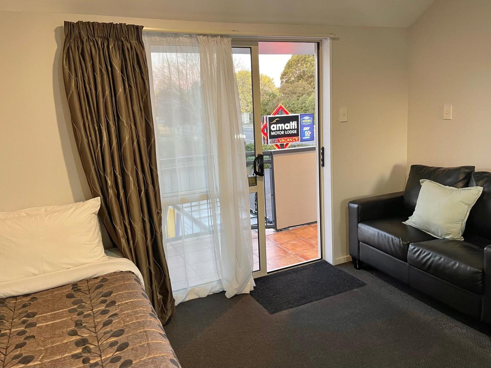 Amalfi Motor Lodge Christchurch Ngoại thất bức ảnh